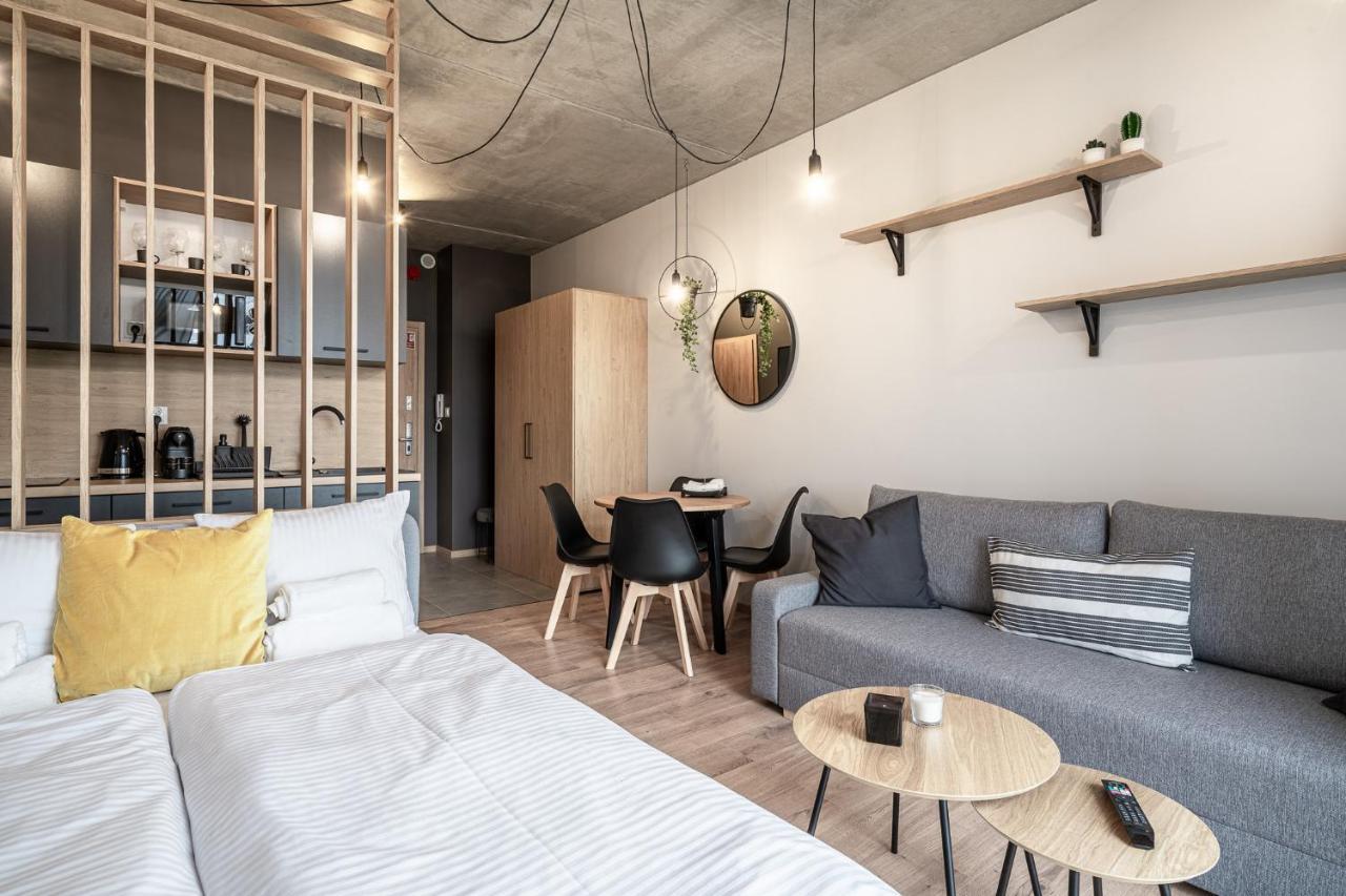 Przy Lotnisku Apartment